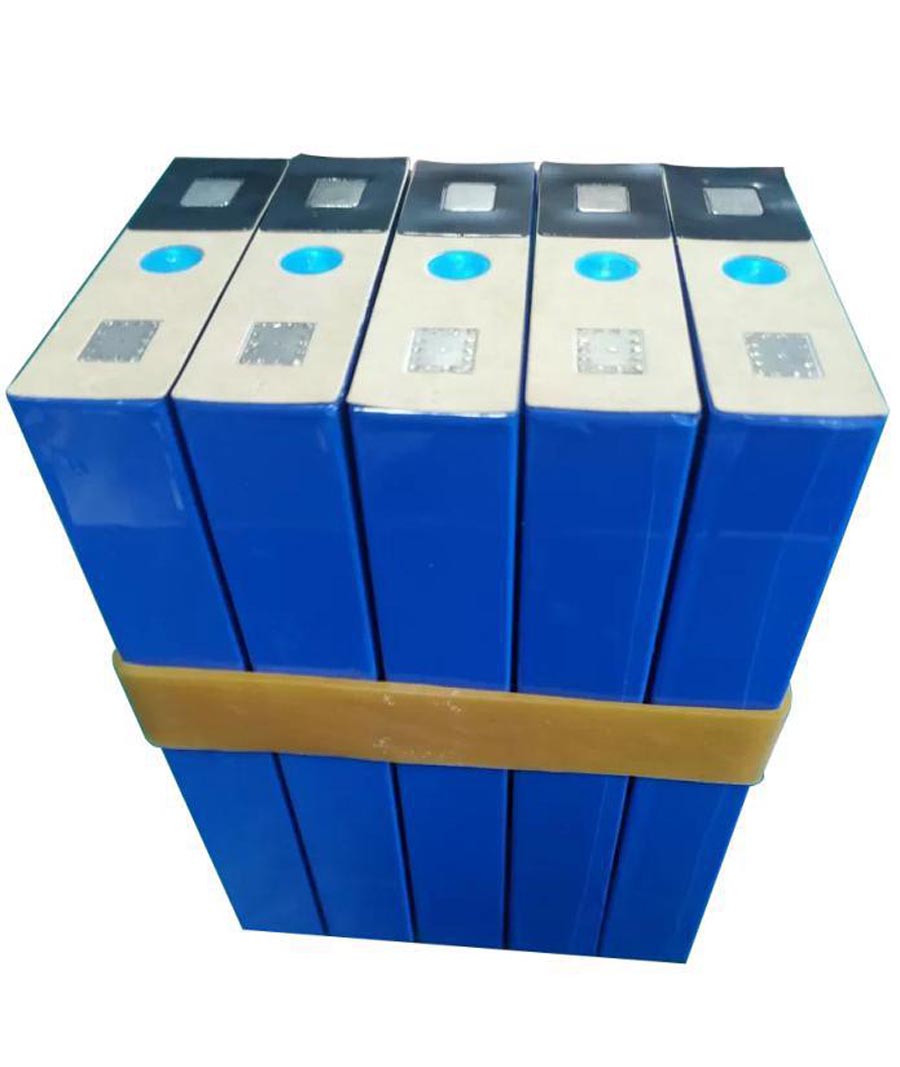 What are the advantages of LiFePO4 battery?